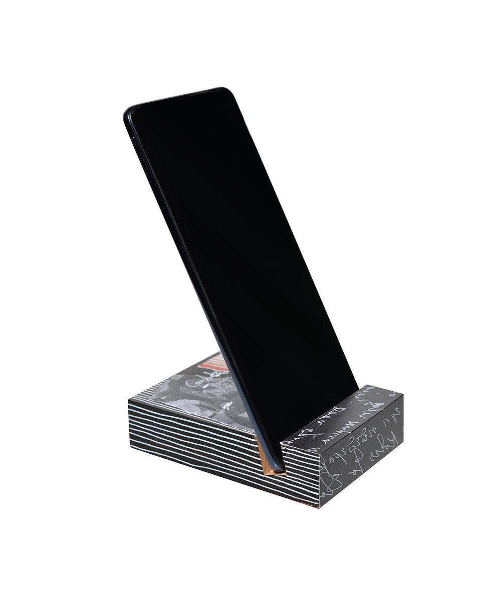 Black Wooden Phone Stand - HeliumProject.gr